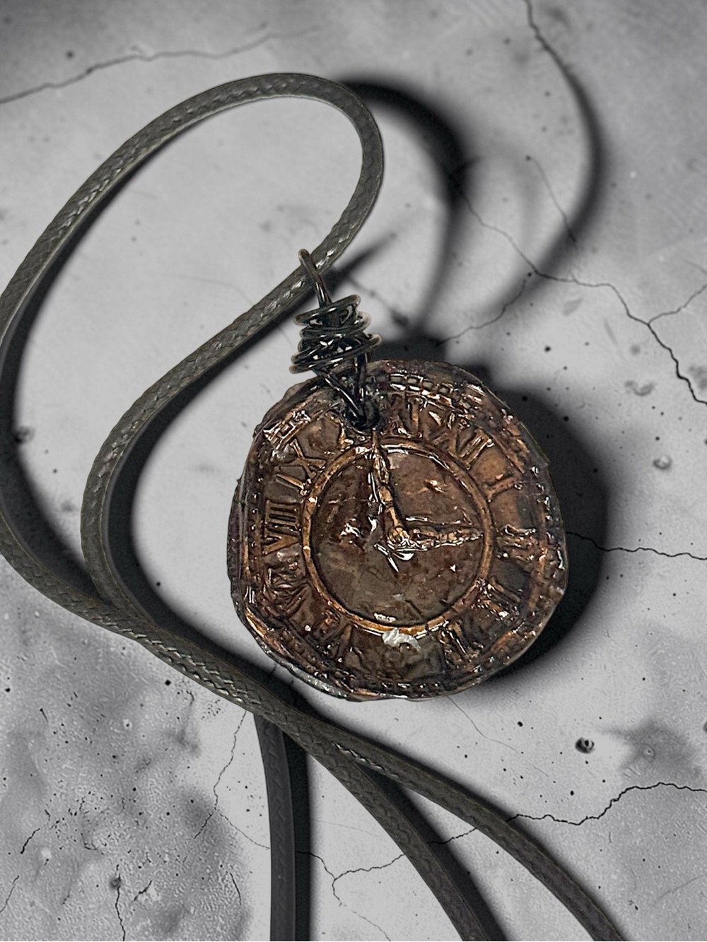 For $25💫Steampunk Style Bronze Clock Roman Numeral Pendant Necklace